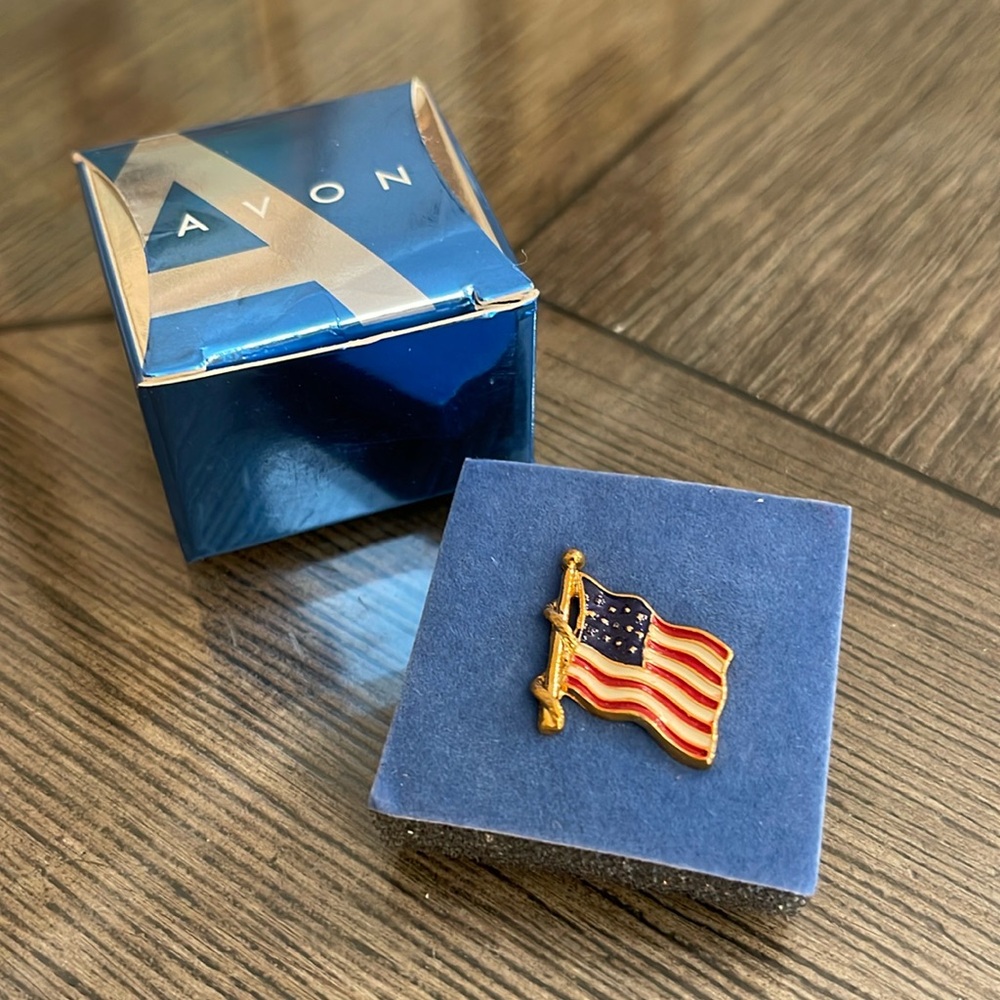 Vintage Avon American Pride Flag Tac Pin, Enamel